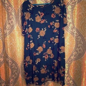 EUC Forever 21 Plus Floral Shift Dress Size 2X